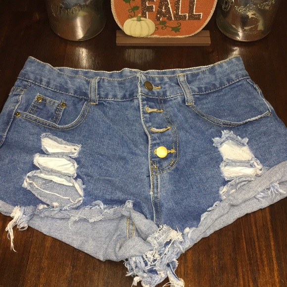 SHEIN Shorts* - Picture 3 of 3